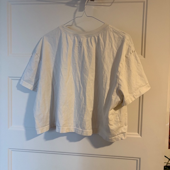 L Nike Crop Top - Picture 2 of 3